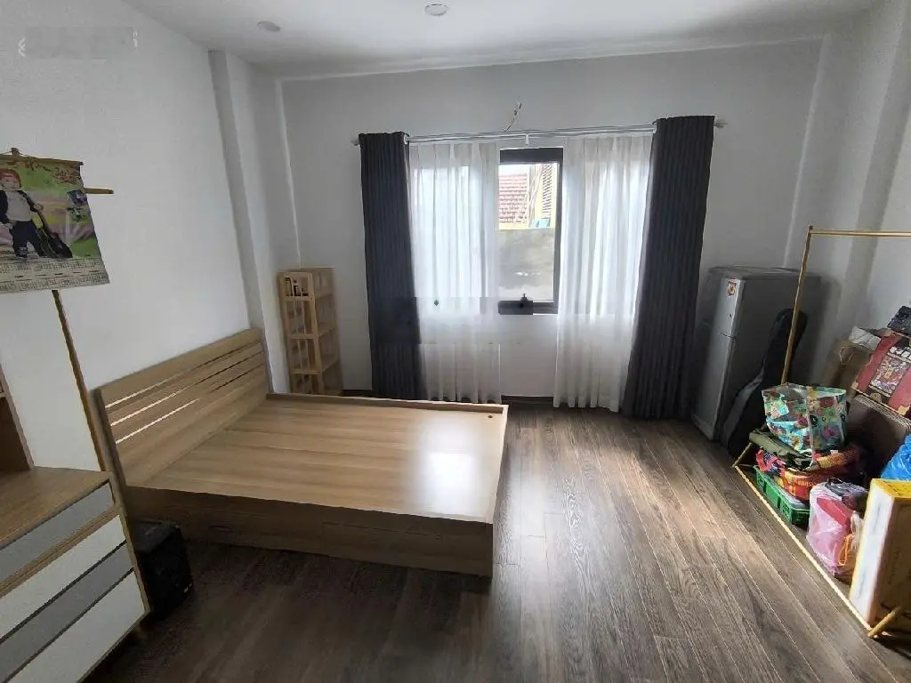 Long biên -nhà mới đẹp - tặng full nội thất - nở hậu chuẩn phong thủy - vị trí vip - an sinh đỉnh