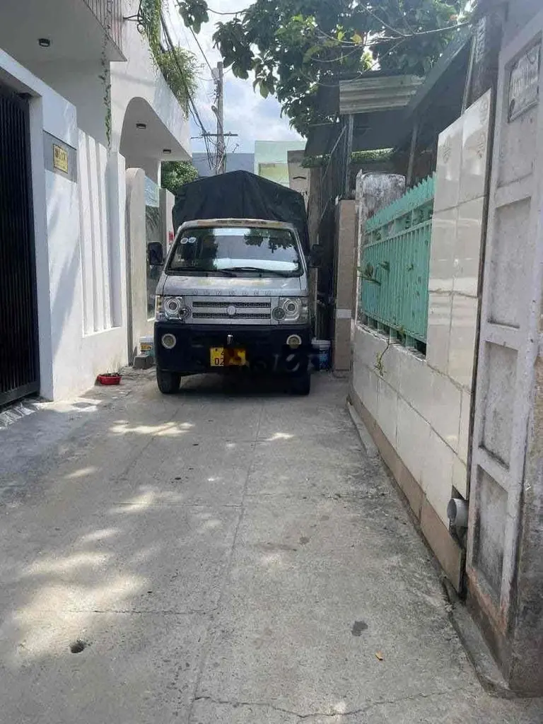 Nhà 2 tầng kiệt oto Tô Hiệu full nội thất xây mới hoàn toàn