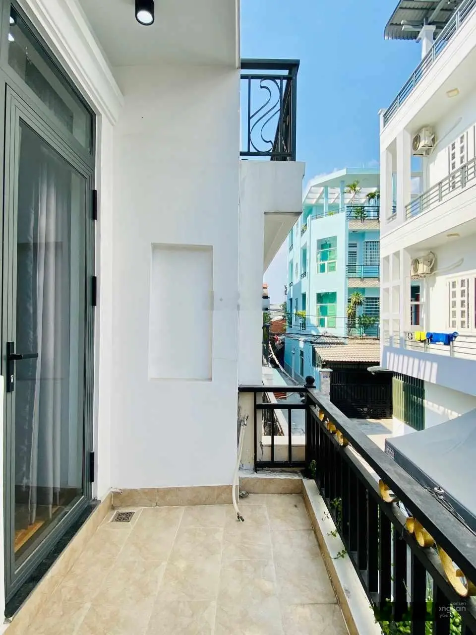 Giảm 200tr bán gấp - nhà mới đẹp - xe hơi nằm chơi trong nhà