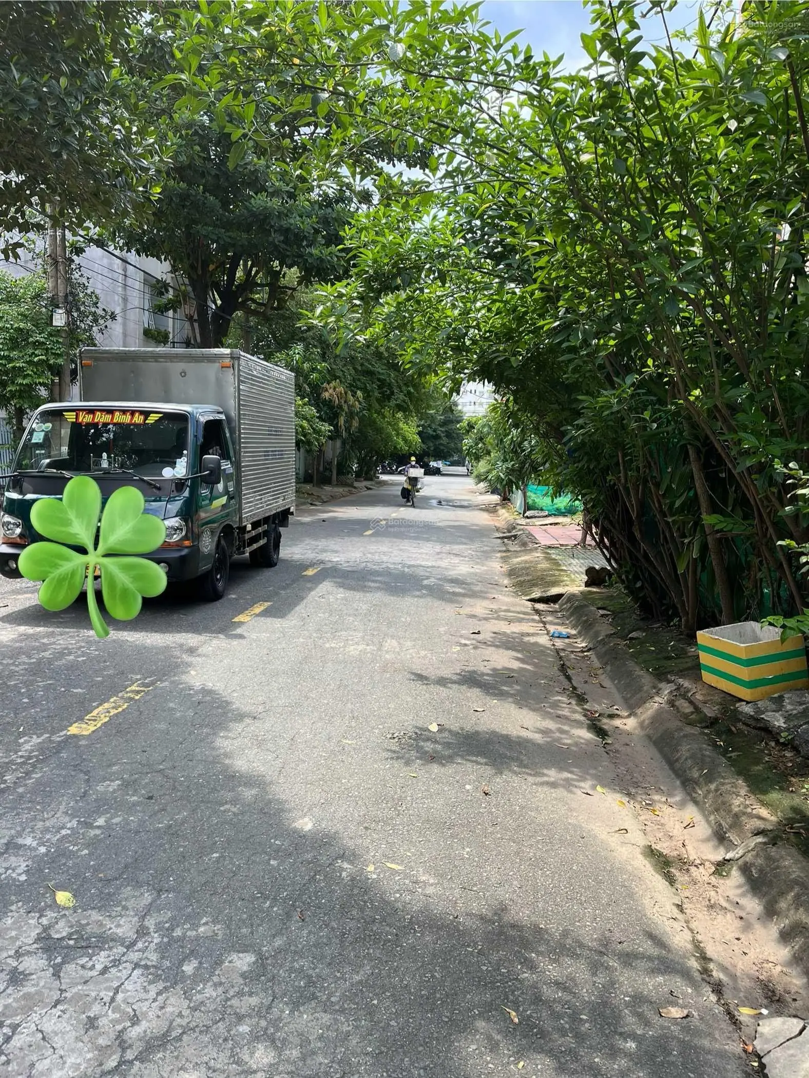 Bán nhà mặt đường 12m thông thoáng H- Nam , 2 tầng