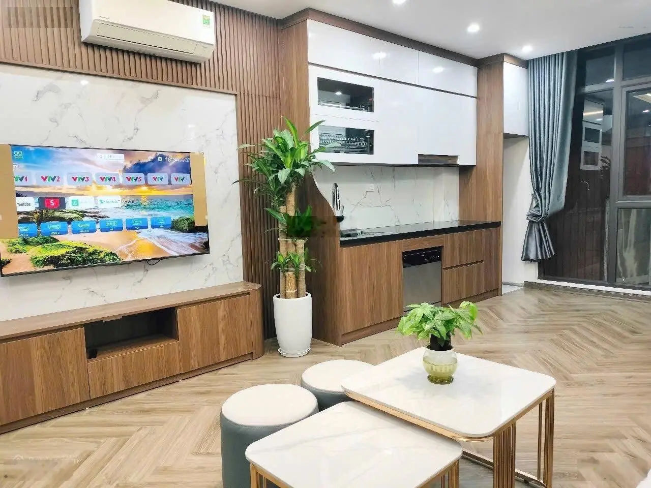Thanh Nhàn - nhà xây mới độc lập duy nhất 1 căn - 6 tầng thang máy - 20m ra ngõ ôtô - giá chỉ 8,5tỷ