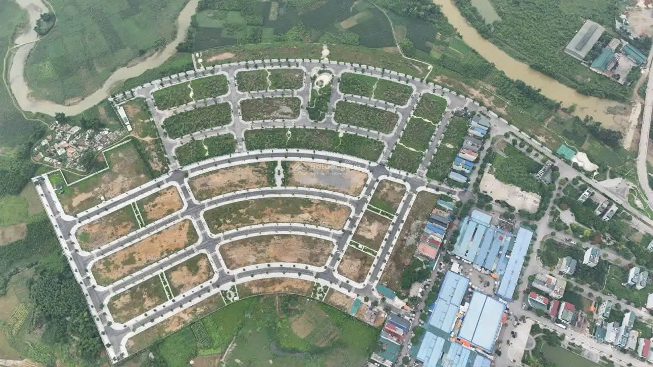 Bán lô đất nền diện tích 267,5m2, MT 10.5m tại Phố Chợ Lương Sơn, giá 14.7 tỷ, sổ đỏ riêng