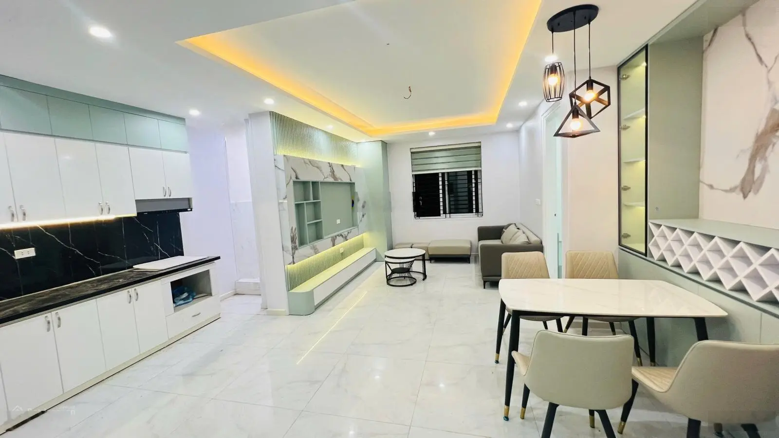 Căn hộ đẹp nhất CT1A ECOHOME 1, Sổ đỏ 80m2 View khu vui chơi. Giá cực hẫp dẫn.