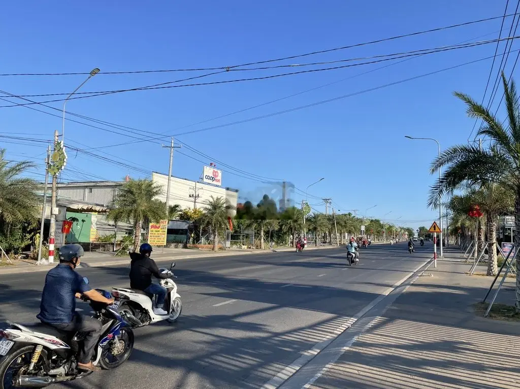 Cần bán 2 lô đất thổ, mặt tiền tuyến tránh Quốc Lộ 50, gần coopmart.