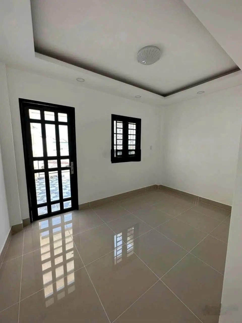 Chính chủ bán nhà còn HĐ thuê đường Lý Nam Đế, p7, Q11, gần Bệnh viện Chợ Rẫy, giá 2tỷ680 DT 82m2