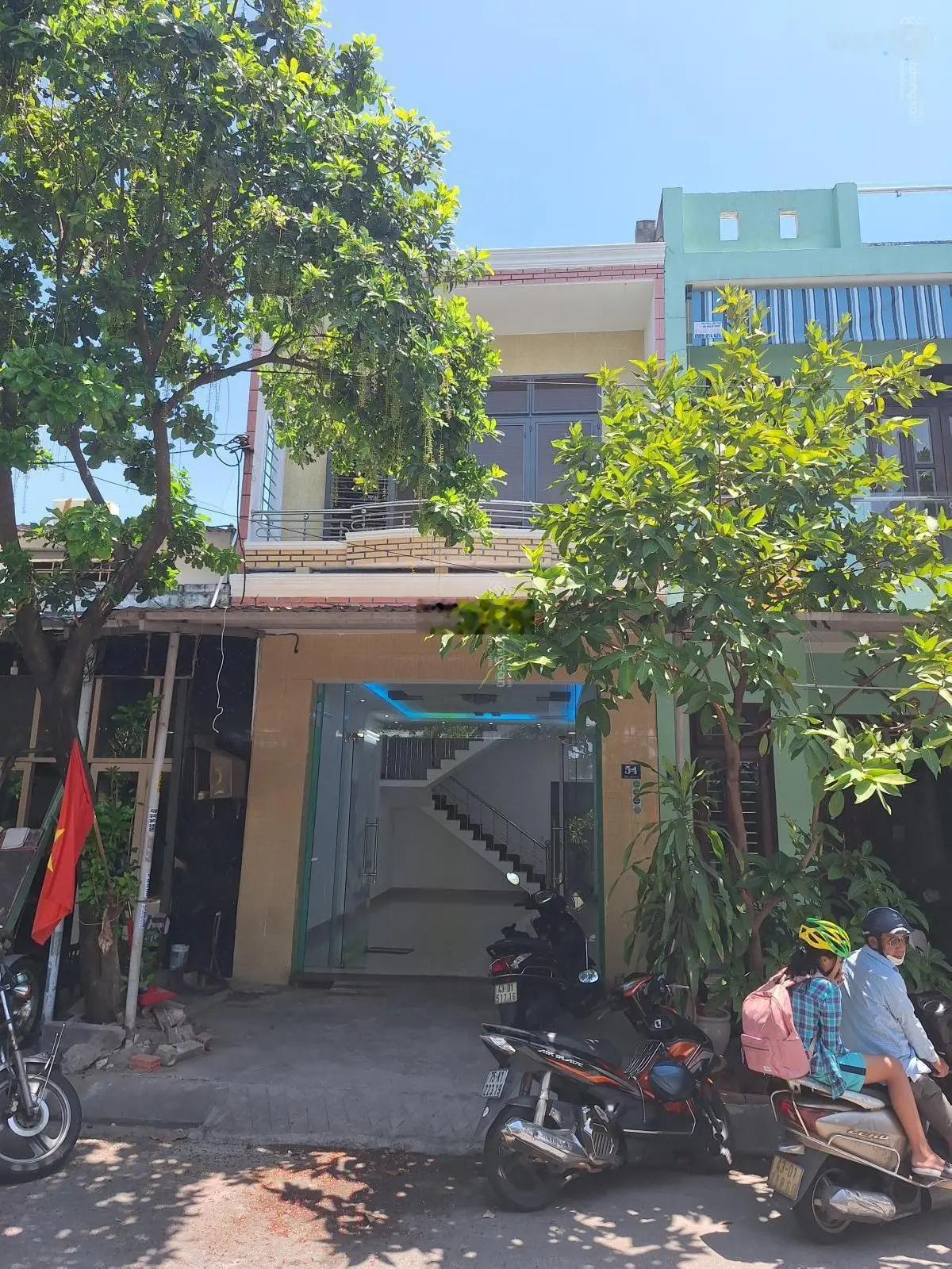 Bán nhà gần biển sạch đẹp giá đầu tư Hòa Minh 3