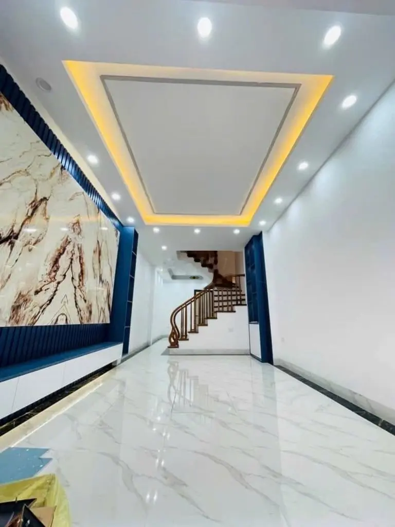 Bán nhà đức diễn,xây mới 5 tầng,ô tô vào nhà,35m 6.5 tỷ