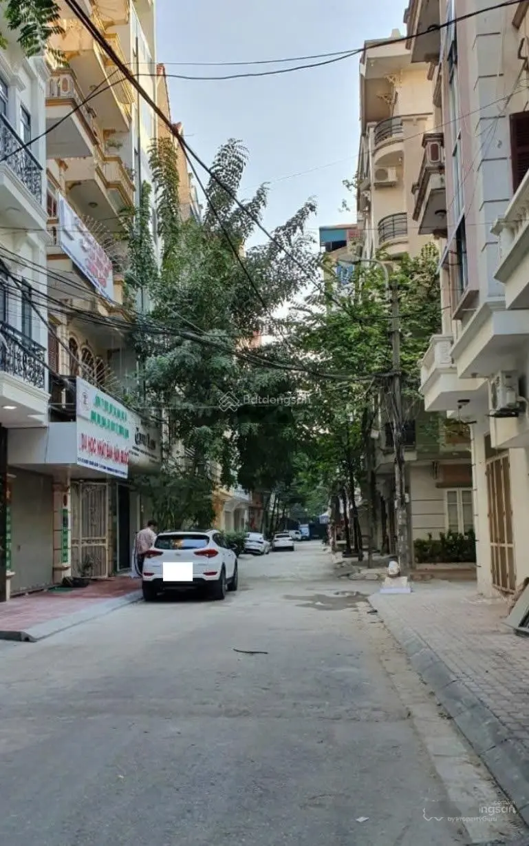 Bán gấp nhà 64m2 KDC Nam Hùng Vương - Bình Tân - hẻm xe hơi tránh - kinh doanh giá 5. x tỷ (x nhỏ)