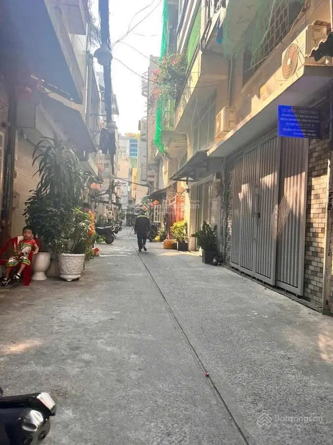 Bán nhà Võ Văn Tần, Q3 hẻm ô tô 46m2, 6m ngang, 4 tầng 17.5 tỷ
