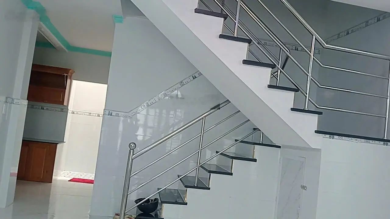 Bán gấp nhà riêng tại Huỳnh Tấn Phát, 4,8 tỷ, 89m2, 4PN, 2WC, nội thất cơ bản như máy lạnh