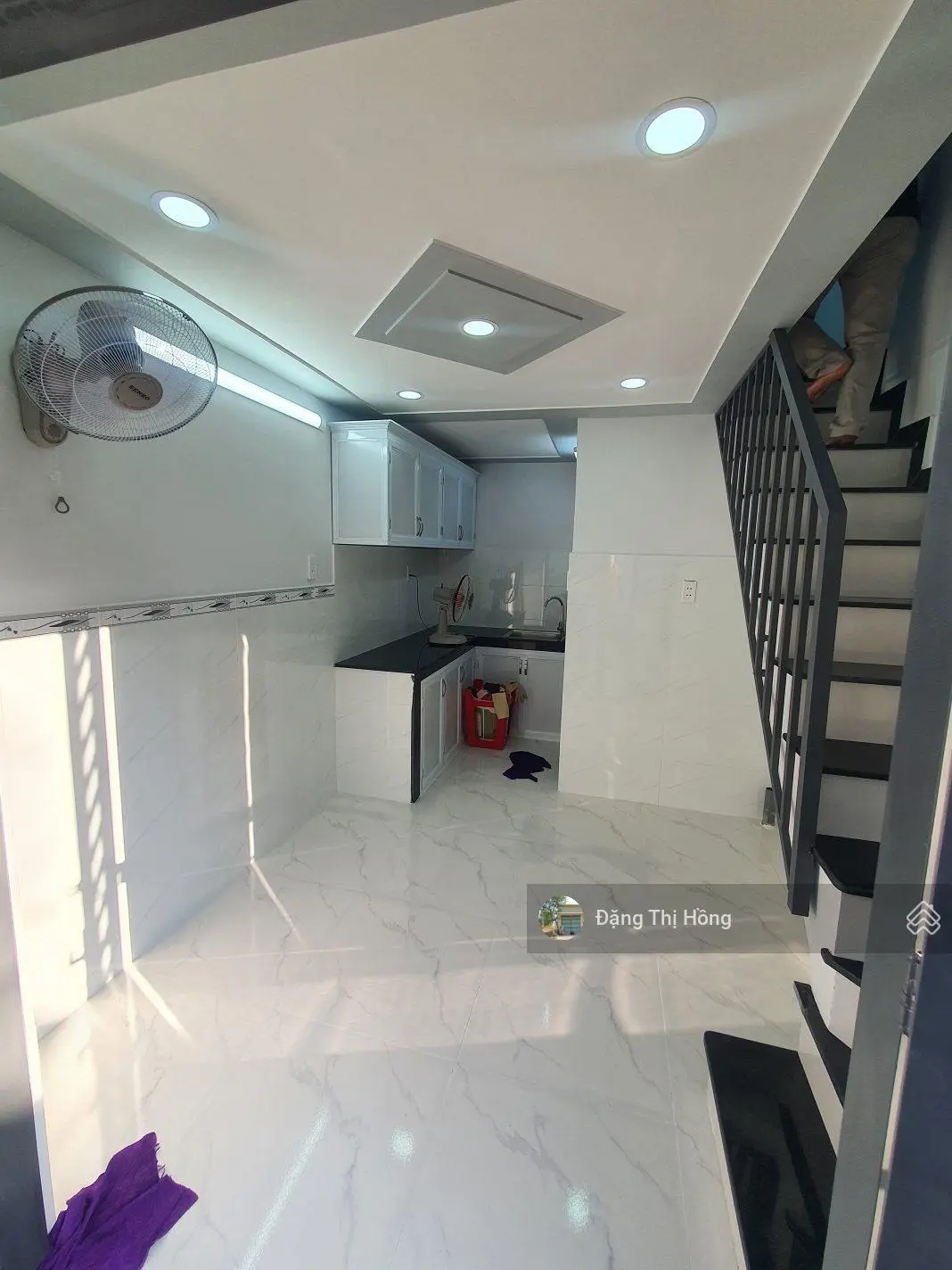 Bán gấp nhà đường Nguyễn Sỹ Sách 46m2 ngay sân goft Tân Sơn Nhất đang cho thuê 8tr/th sổ hồng riêng