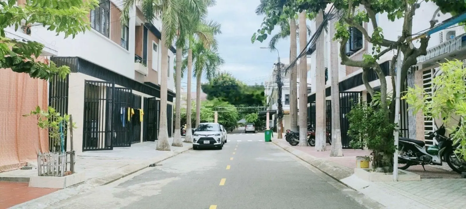 Bán nhà đẹp 3 tầng MT đường Nguyễn Hiền, Nại Hiên Đông, Sơn Trà - 4,8 tỷ TL