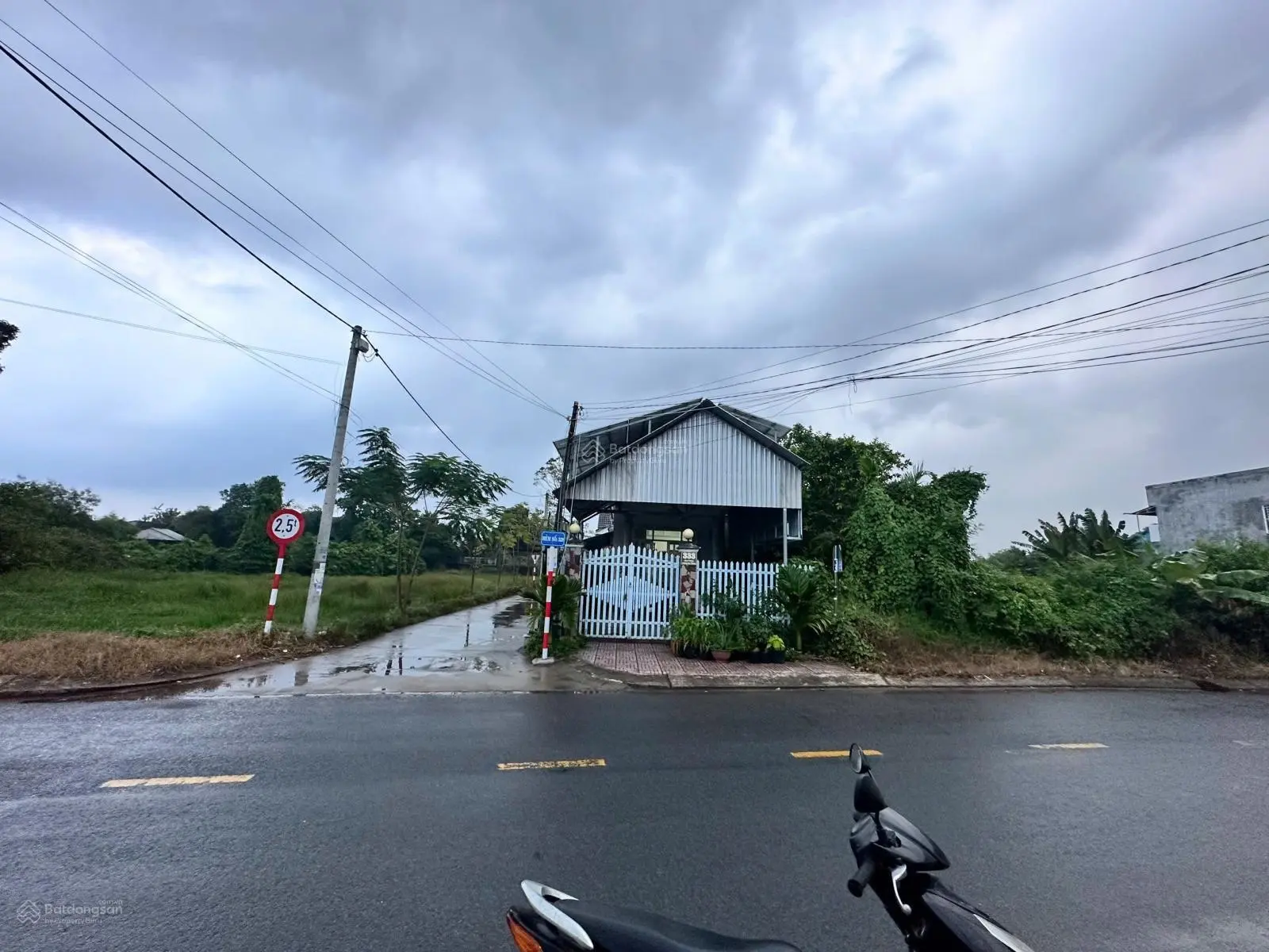 Bán nhanh đất ngay MTĐ Sơn Thông, Phường 9, Trà Vinh gần công an TP Trà Vinh, 280m2 chỉ 400 triệu