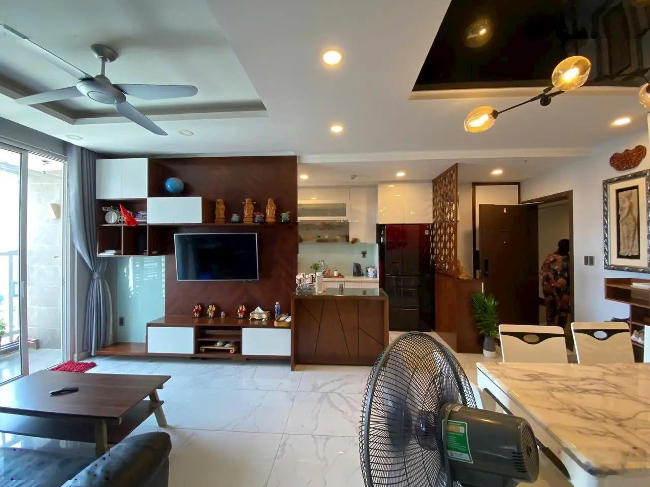 Bán gấp RichStar Novaland 84m2 - 3PN view Bitexco - giá 3.x tỷ - LH: 0906 662 ***
