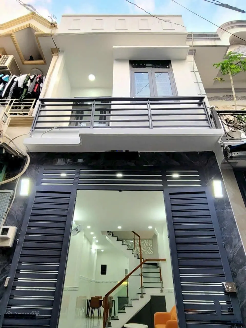 Nhà hẻm 1 sẹc đường Hậu Giang P6 Q6 giá 2tỷ200tr DT 34.9m2, đang cho thuê 7tr/tháng. Sổ hồng riêng
