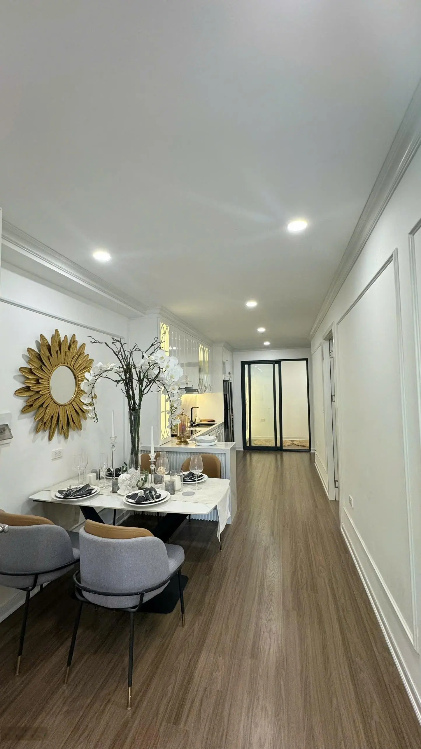 Cần bán. Tôi cần bán lại căn hộ 2PN/79m full nội thất cơ bản, trung tâm TP. Bắc Giang giá 26.2tr/m2
