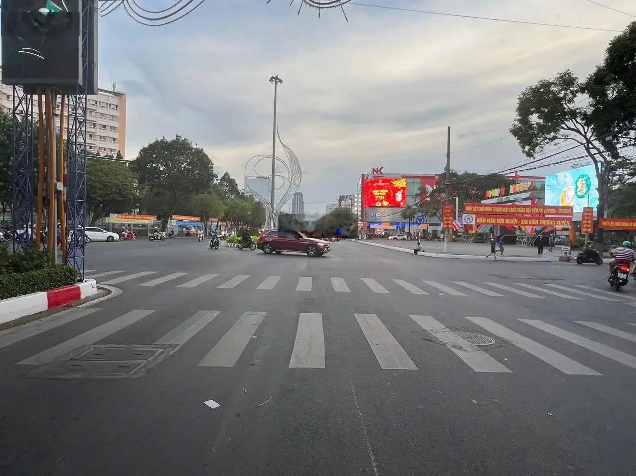 Nhà đẹp Mặt tiền Đại Lộ Hoà Bĩnh, P Tân An, Q Ninh Kiều , TP Cần Thơ