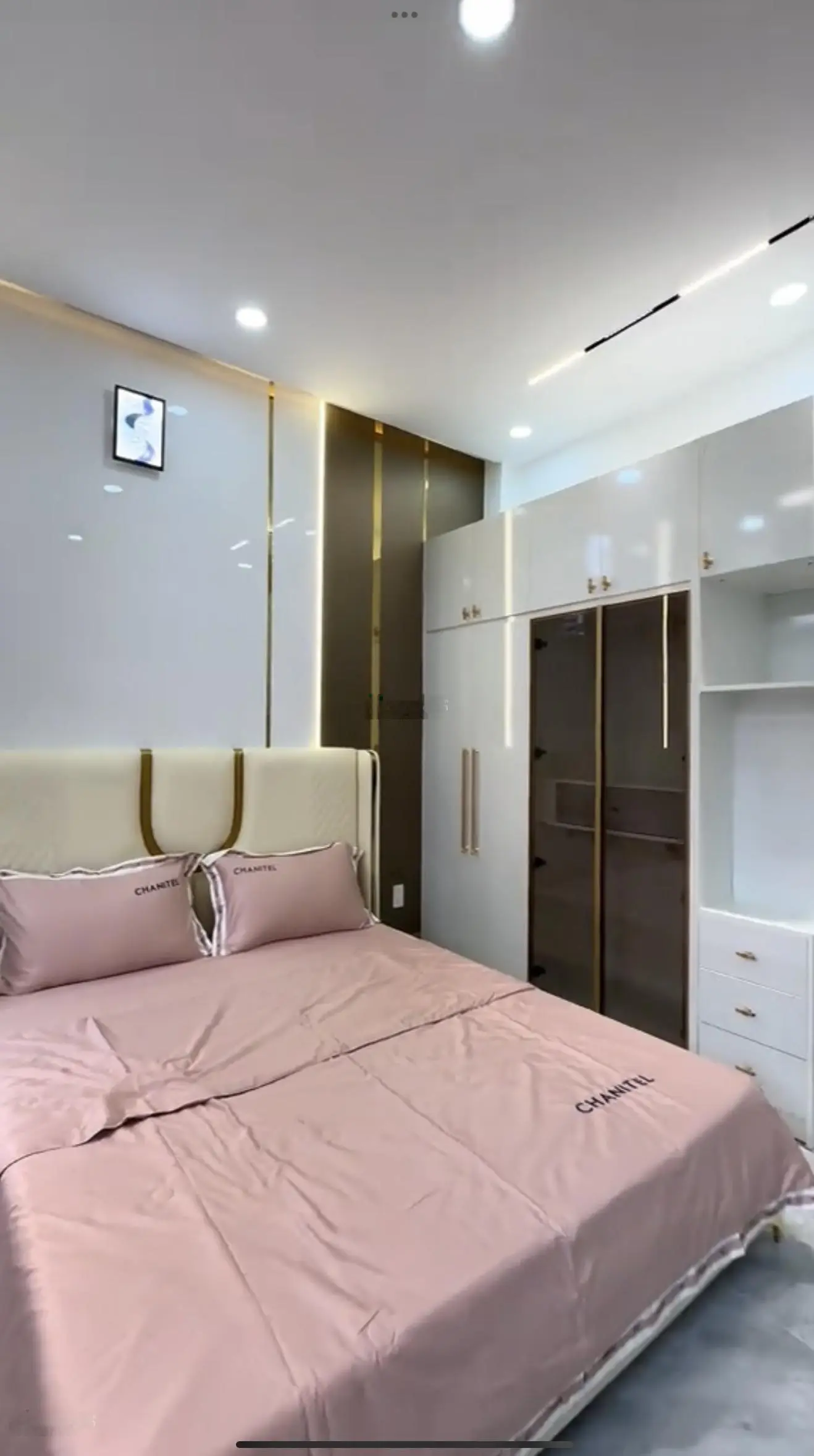 Nhà Quận 7 - Đẹp - Sang - Tặng Nội Thất - Giá 3,21 Tỷ Còn Thương Lượng