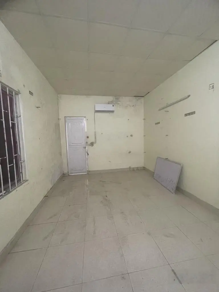 Nhà Lê Trọng Tấn, phân lô ô tô tránh, kinh doanh- vp, 2 thoáng, cách phố 15m, 67m2, giá siêu hời