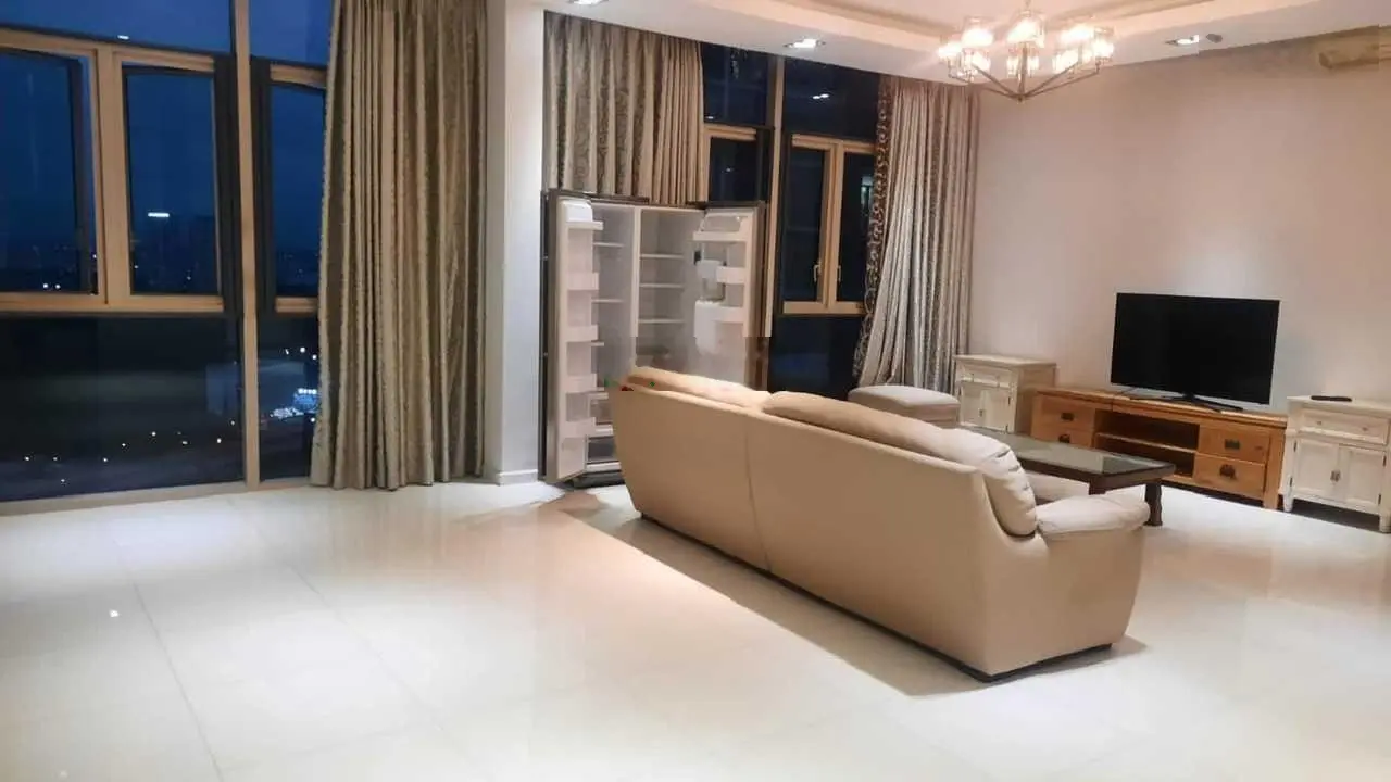 Bán 4 phòng ngủ The Vista An Phú view hồ bơi, nhà trống - Giá 12,5 tỷ