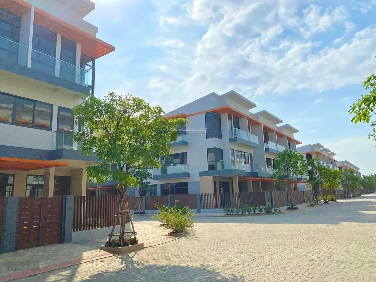 3.6 tỷ nhà phố Elite Life, 80m2, 3 tầng, đường 12m - LH: 0961706960