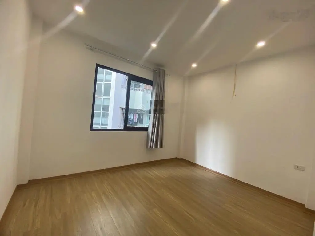 Bán nhà phố Vũ Trọng Phụng, gần phố, ngõ nông rộng, thoáng 36m2 - 4 tầng - 7 tỷ 380
