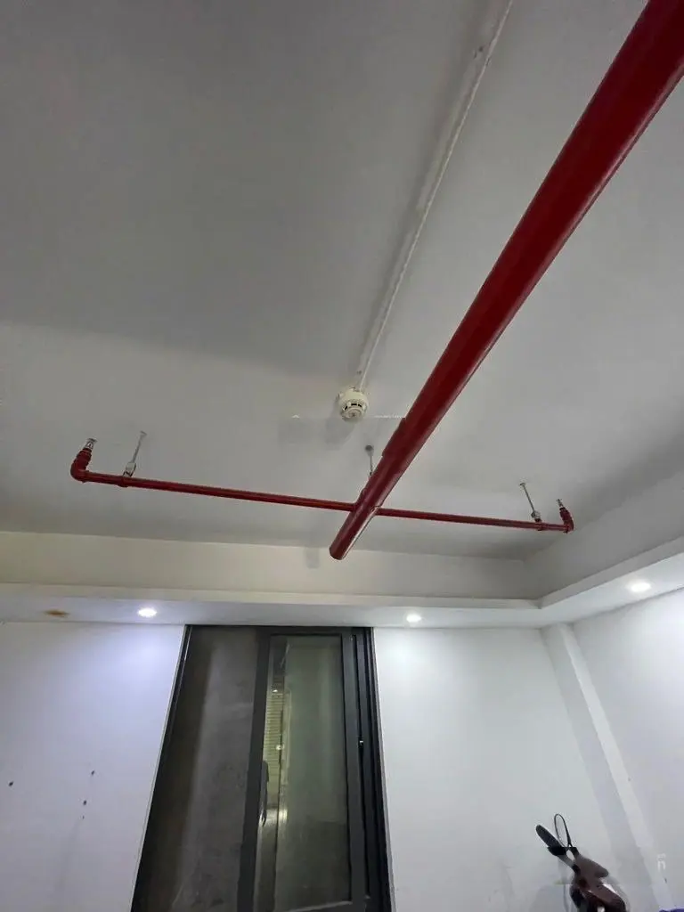 - CCMN KHƯƠNG THƯỢNG, ĐỐNG ĐA, 12 PHÒNG KHÉP KÍN, THANG MÁY, DÒNG TIỀN 70 tr/ THÁNG, GiÁ : 15 tỷ TL