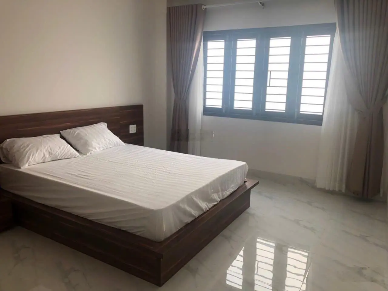 Bán nhà mặt tiền lớn đường A2 ( Văn Tiến Dũng ) VCN Phước Hải, 93,6M2 Giá chỉ 11 Tỷ có 4PN