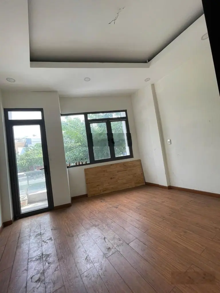 Nhà mặt tiền Kinh Dương Vương, 37m2, ngang 4m, 5 tầng, giá 6.8 tỷ