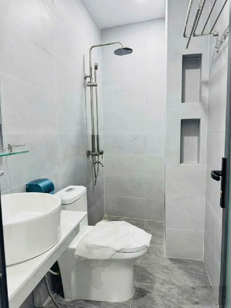 Cách Mạng Tháng 8, Quận 3, 4 tầng 48M2 nhỉnh 6 tỷ.