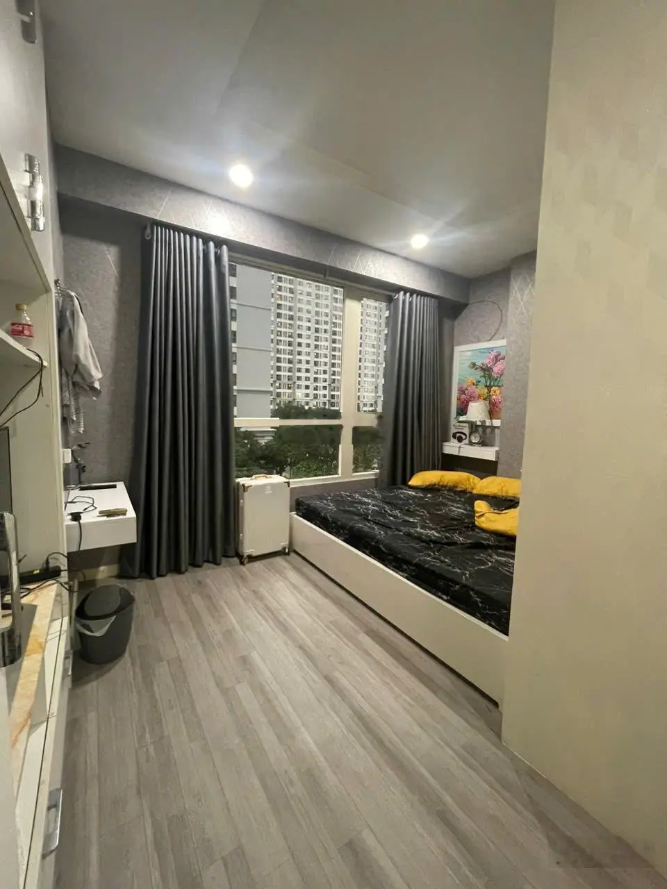 Chủ mua nhà mặt đất, bán gấp căn hộ tòa t11 83m2, 2pn sáng, nhạc nước trung tâm. lh: 0964 430 ***