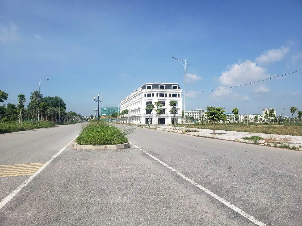 Bán lô làn 2 đường Minh Khai, TP Bắc Giang, 93m2, MT 5m nhìn chung cư