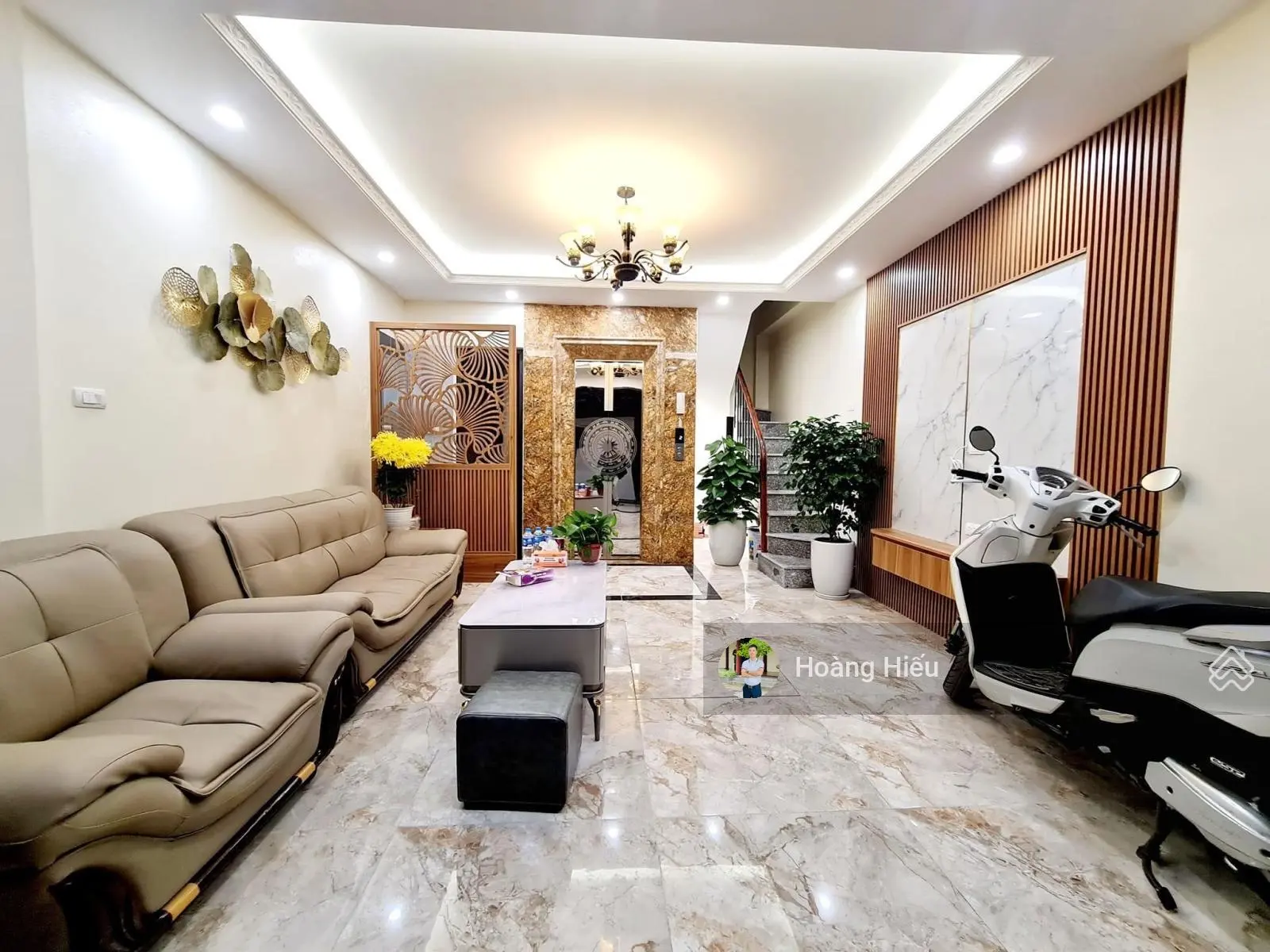 Không ảo, nhà đẹp Trung Kính, Cầu Giấy, tặng nội thất mới xịn, ngõ to, sát oto đỗ, 43m2, 5 tầng