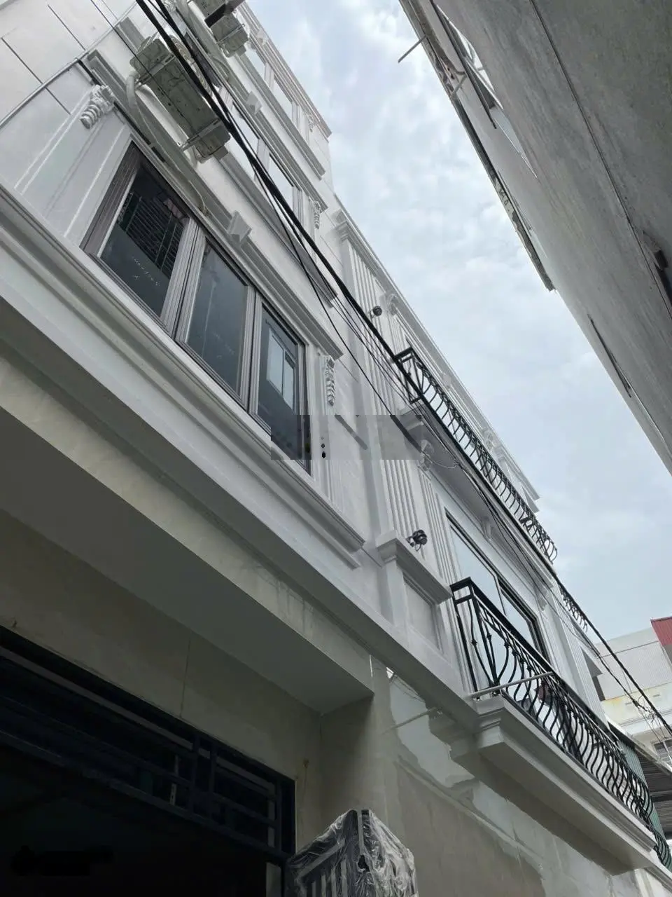 Bán nhà lô góc 2 mặt thoáng mặt tiền rộng hiếm có hà đông 42m x 4 tầng chỉ việc ở ngay