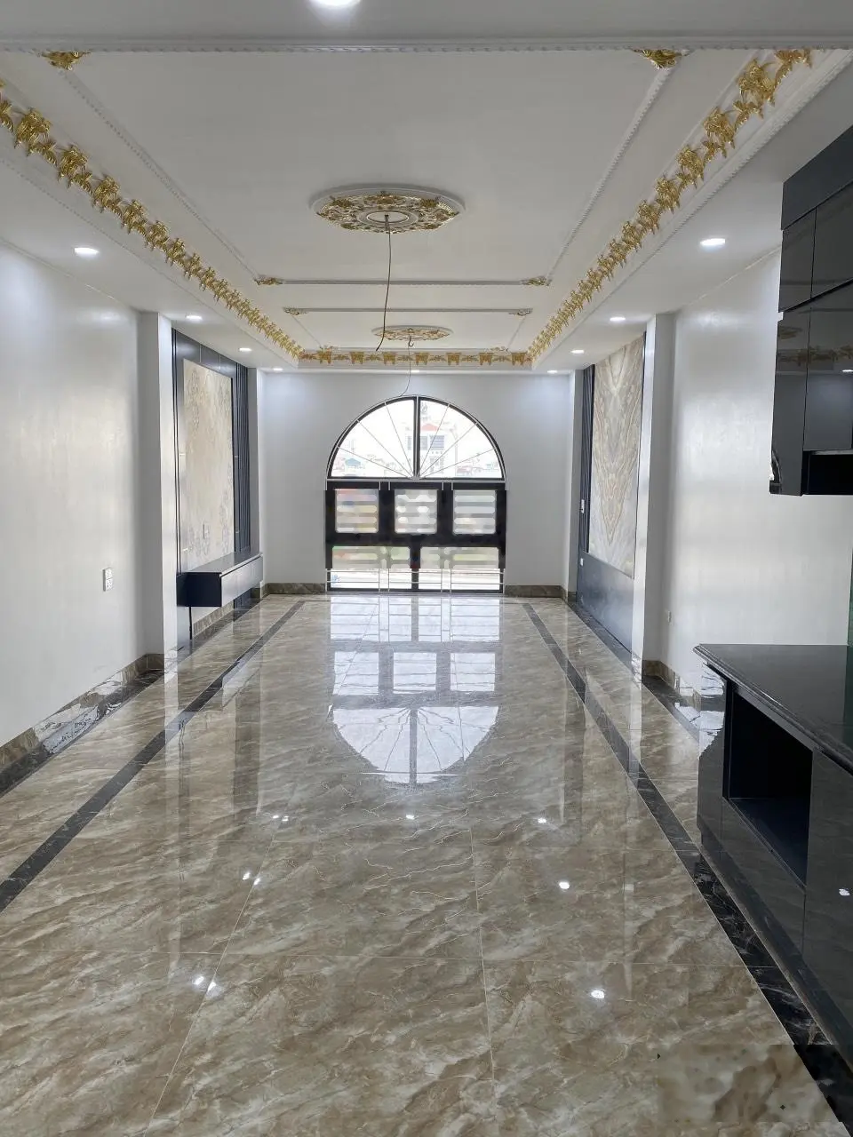 Bán gấp! Phùng Chí Kiên, Cầu Giấy, 55m2, 7 tầng, thang máy, gara ô tô, KD, VP chỉ 15 tỷ. 0988 424 ***