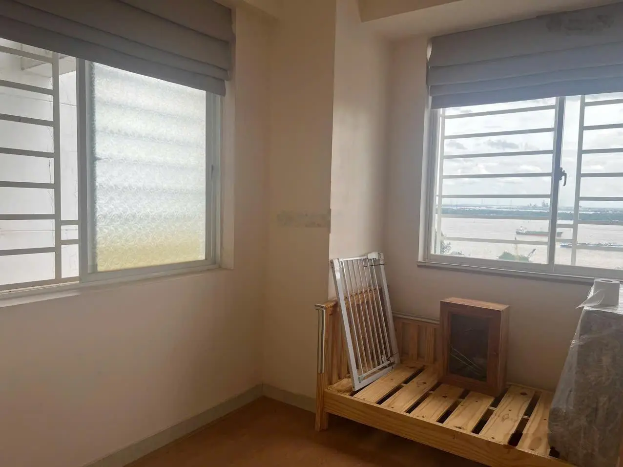 Thu Trúc - Chuyên căn hộ Phú Mỹ Thuận 87m2, 3PN, 2WC, nội thất đầy đủ, giá 1.42 tỷ
