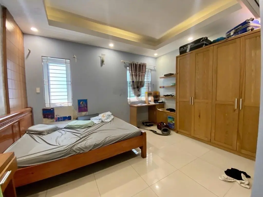 Chỉ Với 6 Tỷ 5 Có Nhà 70m2 Ngay Tân Sơn Nhì - Hẻm Xe Hơi 4 Chỗ - Nhà 4 Tầng Nở Hậu - 6 Phòng Ngủ