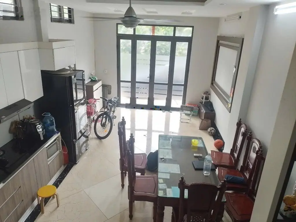 Giáp bát phân lô- ô tô- lô góc- view hồ- nhà thết kế đẹp sang trọng hiện đại, - vi tri đẹp, vừa ở
