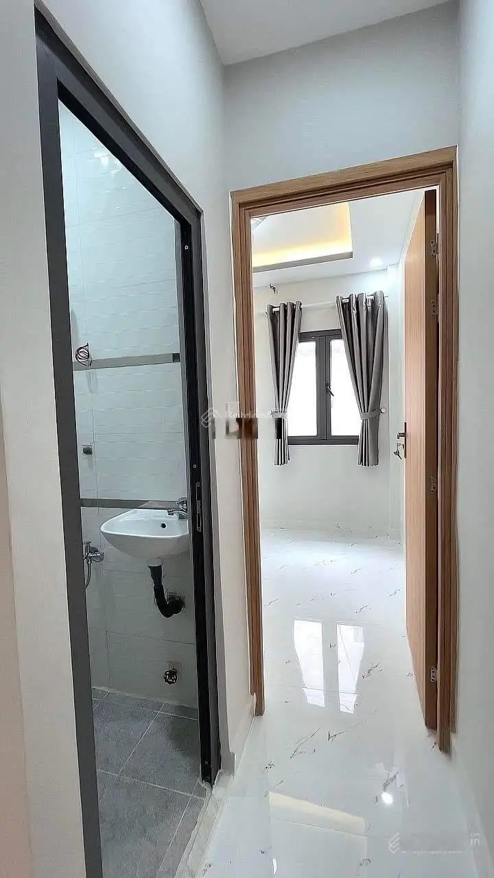 Chú Ba gửi bán nhà hẻm ô tô Tôn Đản, P. 14, Q. 4 - Giá 3tỷ380/67,3m2, gần Uỷ ban Nhân dân phường 14