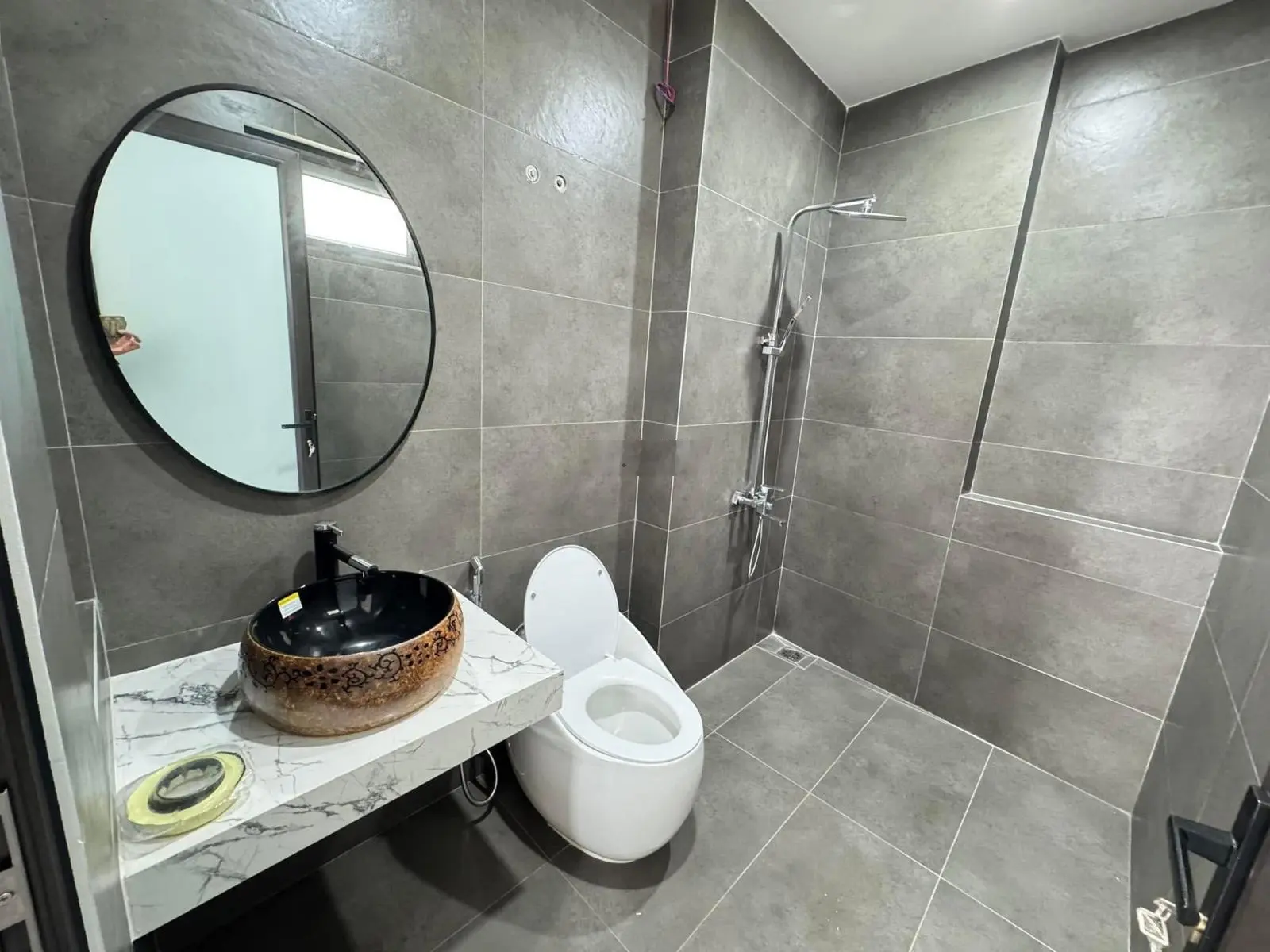 Nhà tây hồ 50 m 7 tầng thang máy - gara ô tô - mt 5m- kd - căn góc. giá 25 tỷ