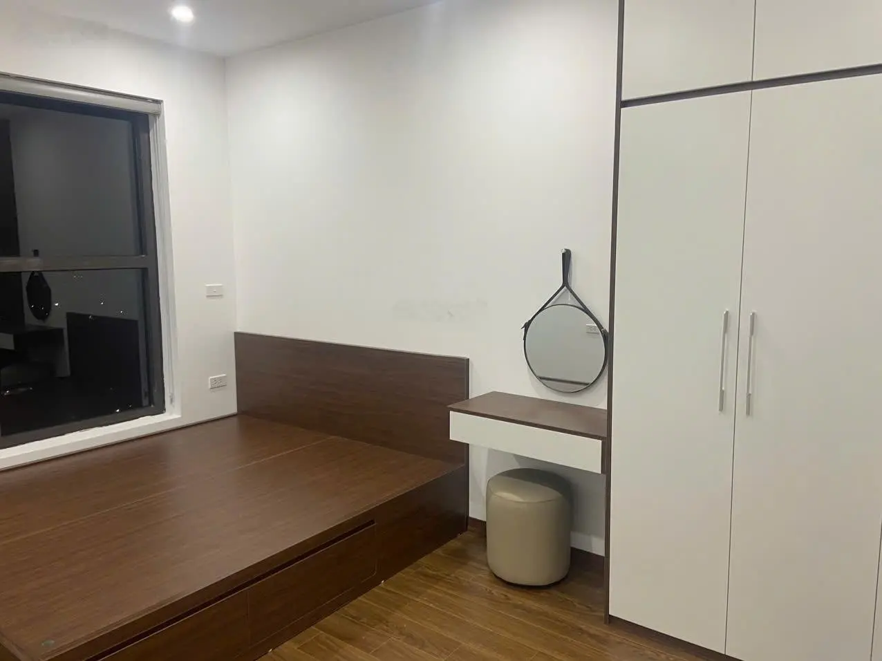 Bán căn hộ 2PN 72m2 tầng đẹp giá tốt
