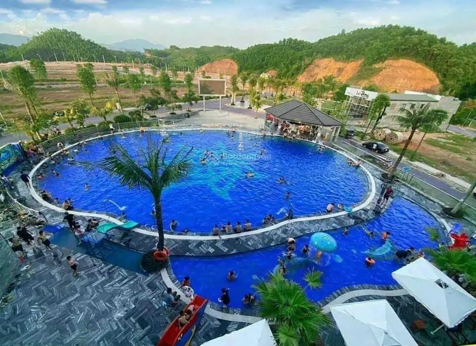 Chính chủ bán đất tại thành phố Yên Bái 102m2 MT 5m, view bể bơi, ngân hàng, nhà hàng