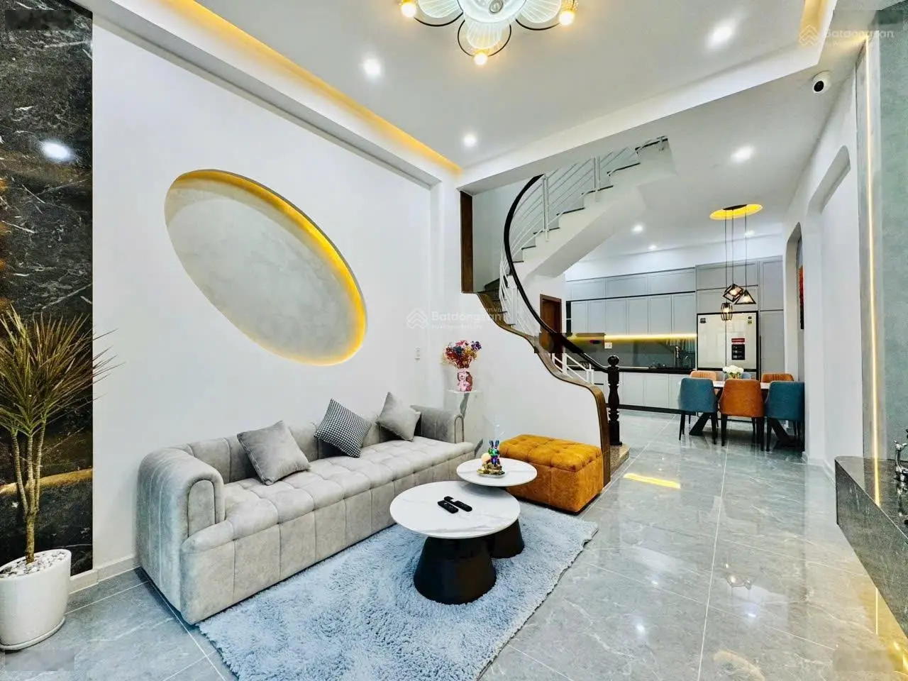 Nhà 4 tầng 46.4m2 đúc BTCT hẻm thông đường Đinh Bộ Lĩnh, P. 26, giá chỉ 6.95 tỷ
