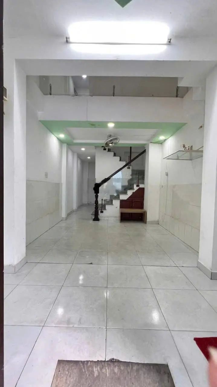 Trần thánh tông 3 phòng ngủ hẻm xe hơi 4m p15 tân bình 0906389979