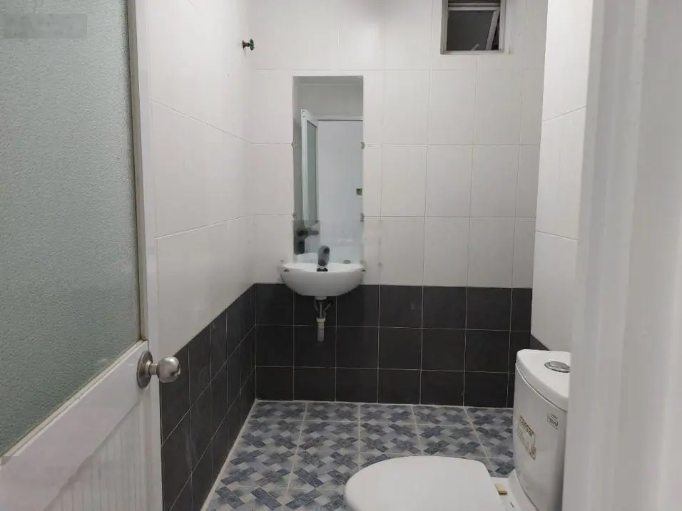 Công ty Cường Thịnh - ngay dự án. Chuyên CH Belleza, DT 80m2, 2PN, 2WC, giá 2.4tỷ, có nhiều căn
