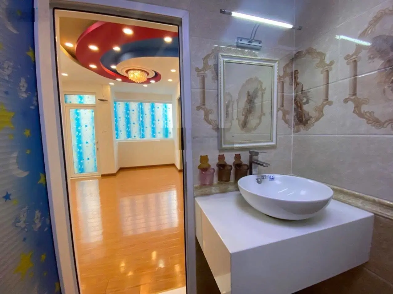 Nhà đẹp đường Khuông Việt, Đầm Sen, Tân Phú, 60m2, BTCT 4 tầng, chỉ 6.x tỷ
