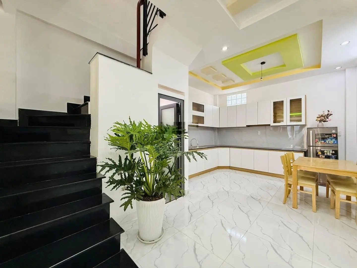 Nhà gần chợ Bà Chiểu đang cho thuê giá cao tại Lê Văn Duyệt, phường 1, Bình Thạnh giá chỉ 2tỷ58.