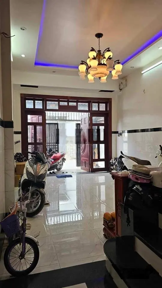 Nhà kinh doanh tốt tại Quận Bình Tân 1 trệt 1 lầu 93m2 Nguyễn Thị Tú cách Quốc Lộ 1A 300m, sổ sẵn