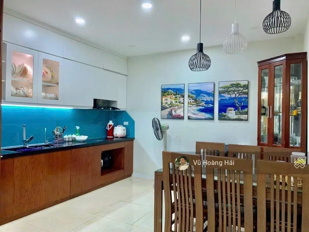 Bán nhà Đình Thôn - Mỹ Đình gần oto 60m*5T MT 4m giá nhỉnh 12 tỷ có thỏa thuận