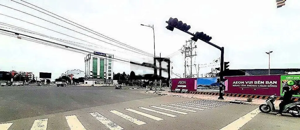 ĐẤT MẶT TIỀN ĐƯỜNG P.6 TÂN AN